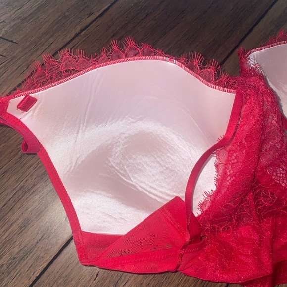 ❤️🔥Victorias secret very sexy plunge bra red lace bra strappy bra - Picture 5 of 15